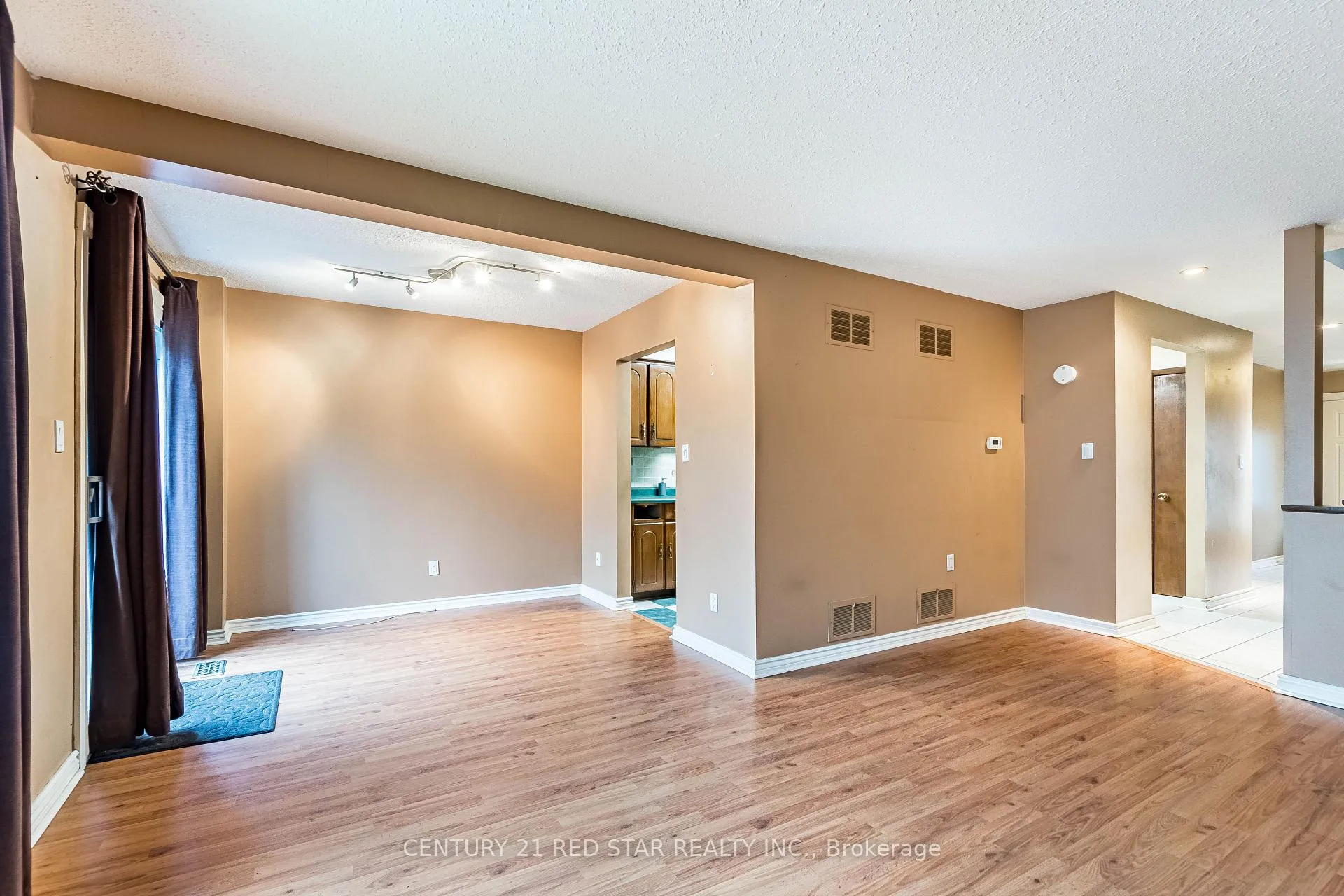 Photo 14 of 4114 Bishopstoke Lane, Mississauga, Rathwood — HOMEH