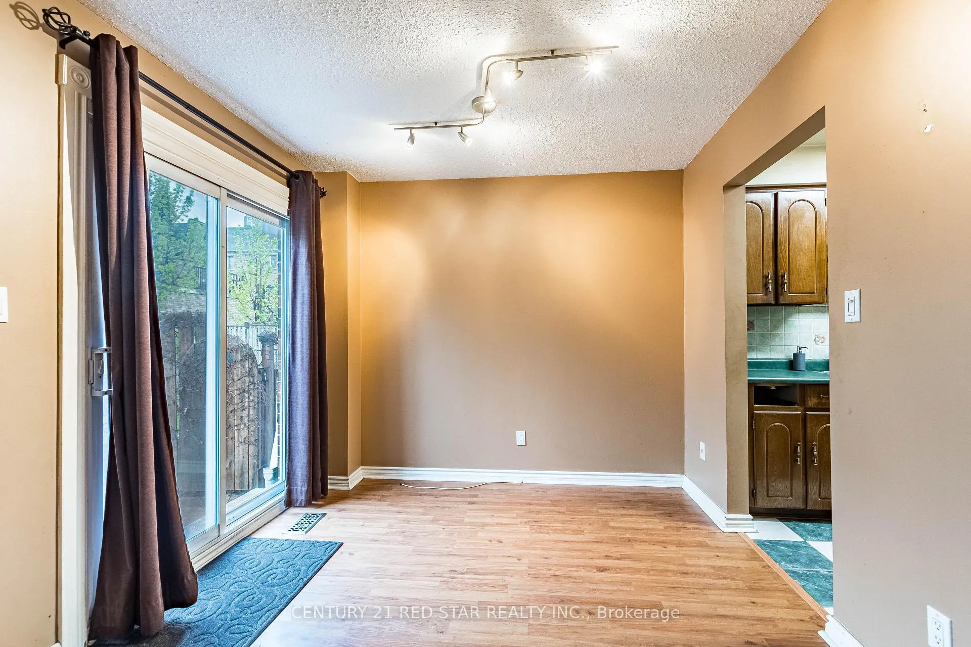 Photo 16 of 4114 Bishopstoke Lane, Mississauga, Rathwood — HOMEH