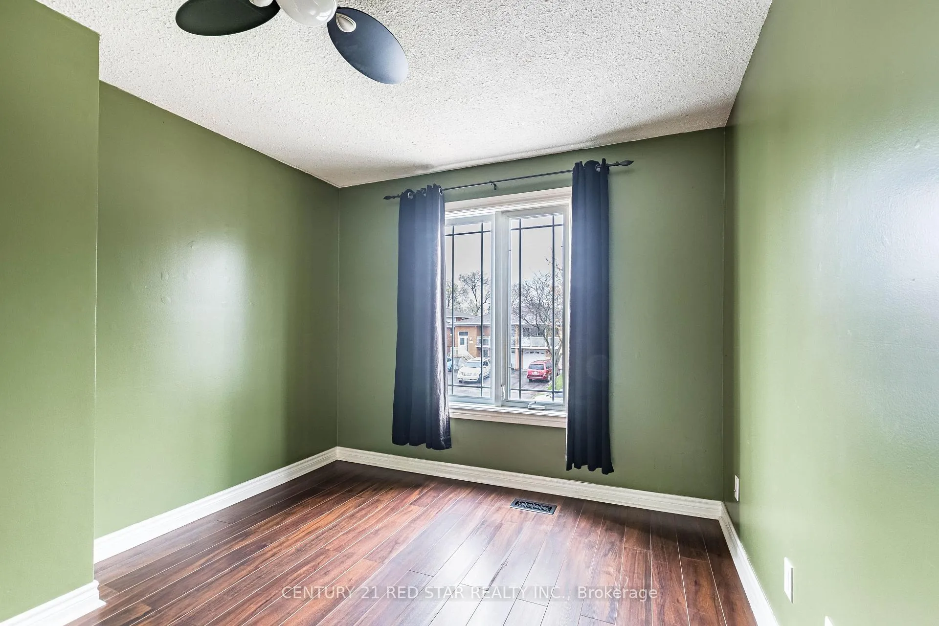 Photo 36 of 4114 Bishopstoke Lane, Mississauga, Rathwood — HOMEH