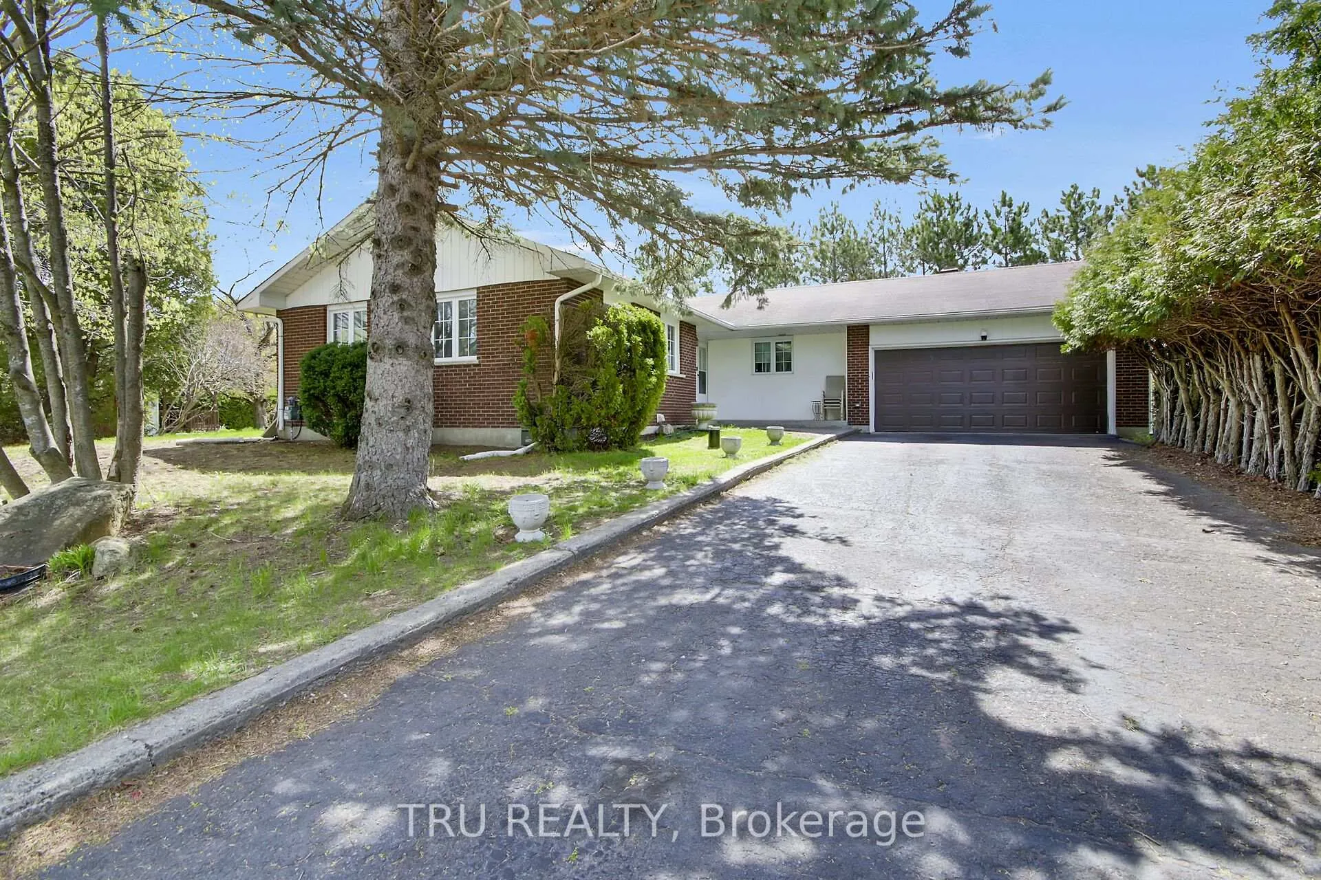 Photo 1 of 7038 Shields Drive, Ottawa, Greely — HOMEH