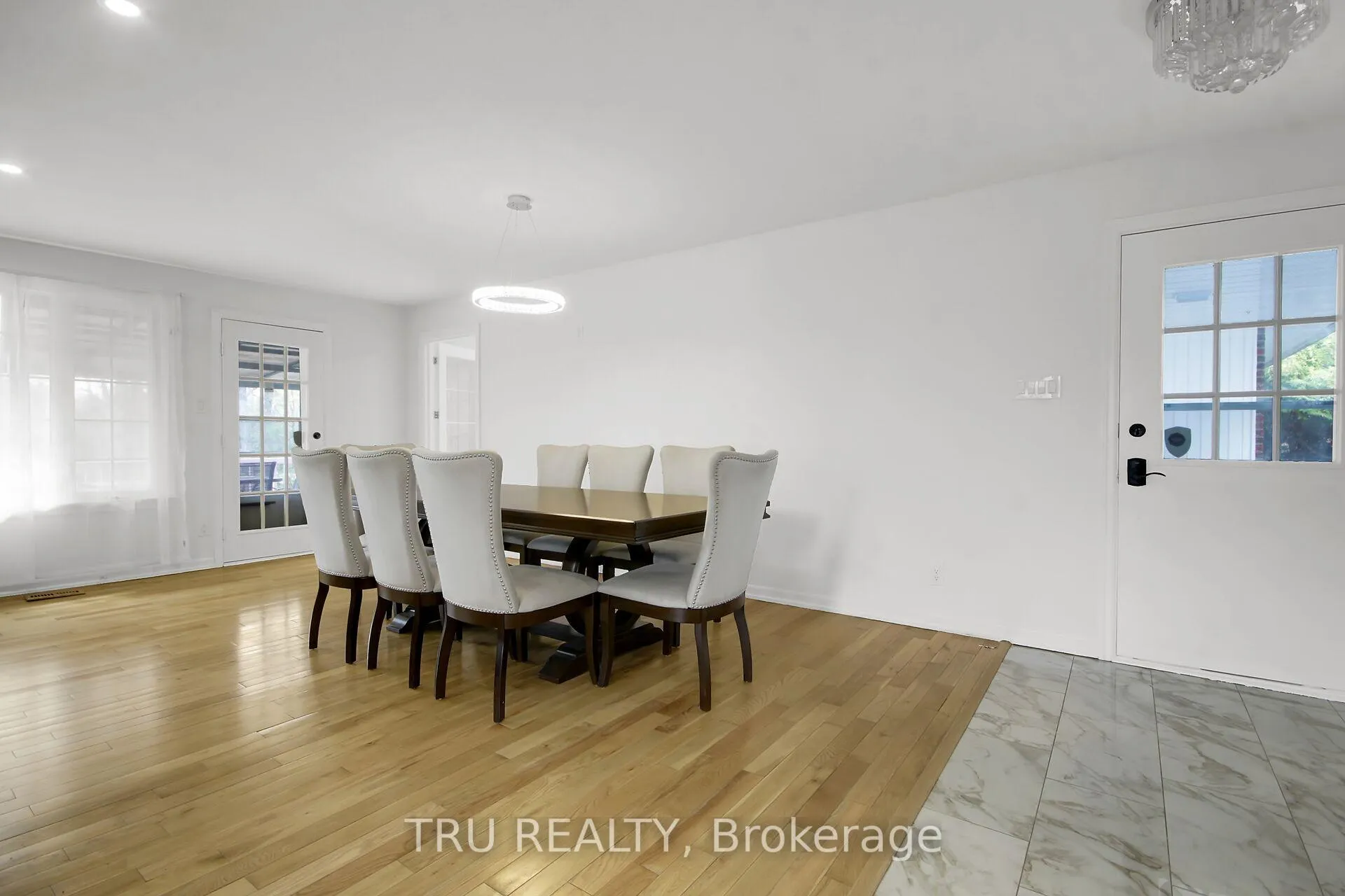 Photo 9 of 7038 Shields Drive, Ottawa, Greely — HOMEH