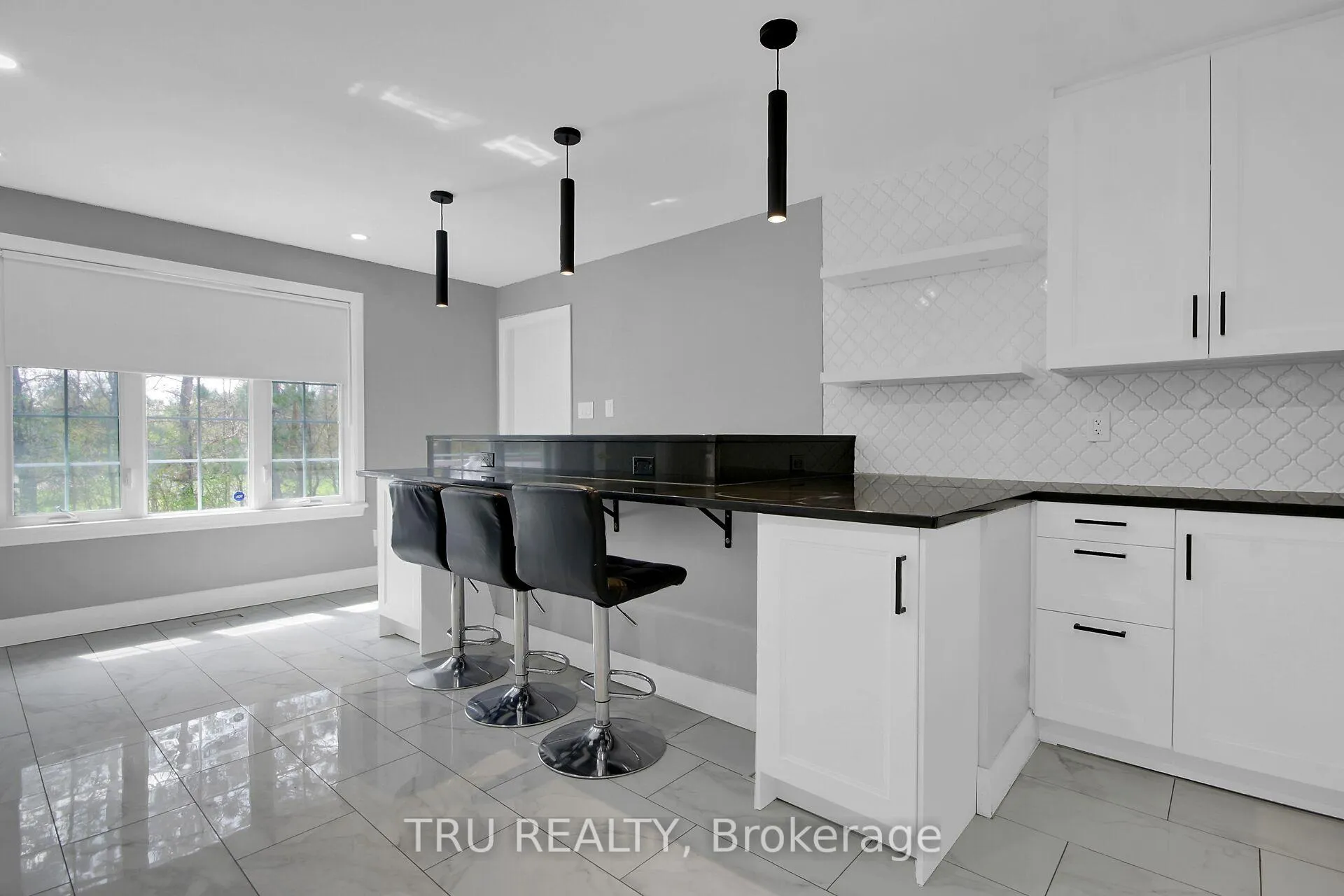 Photo 13 of 7038 Shields Drive, Ottawa, Greely — HOMEH