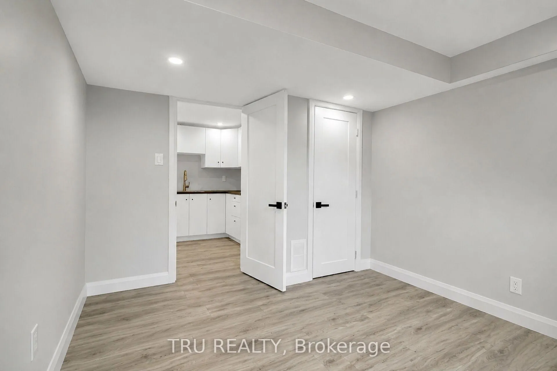 Photo 37 of 7038 Shields Drive, Ottawa, Greely — HOMEH