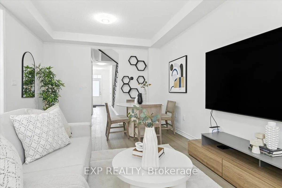Photo 11 of 3303 Thunderbird Promenade, Pickering, Rural Pickering — HOMEH