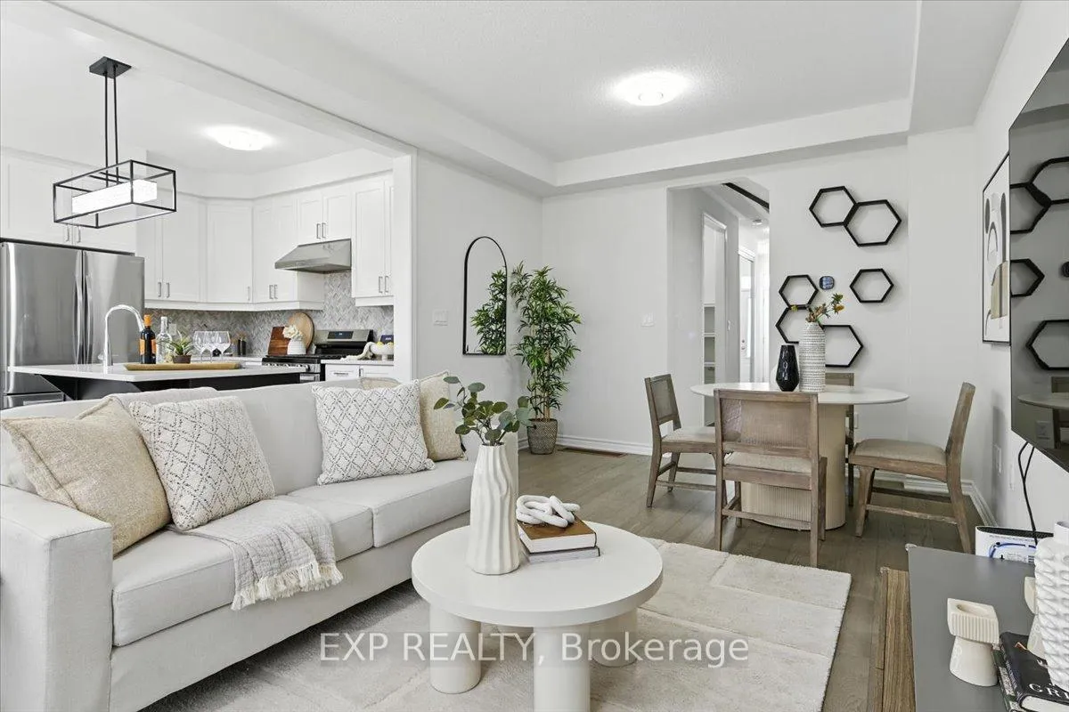 Photo 12 of 3303 Thunderbird Promenade, Pickering, Rural Pickering — HOMEH
