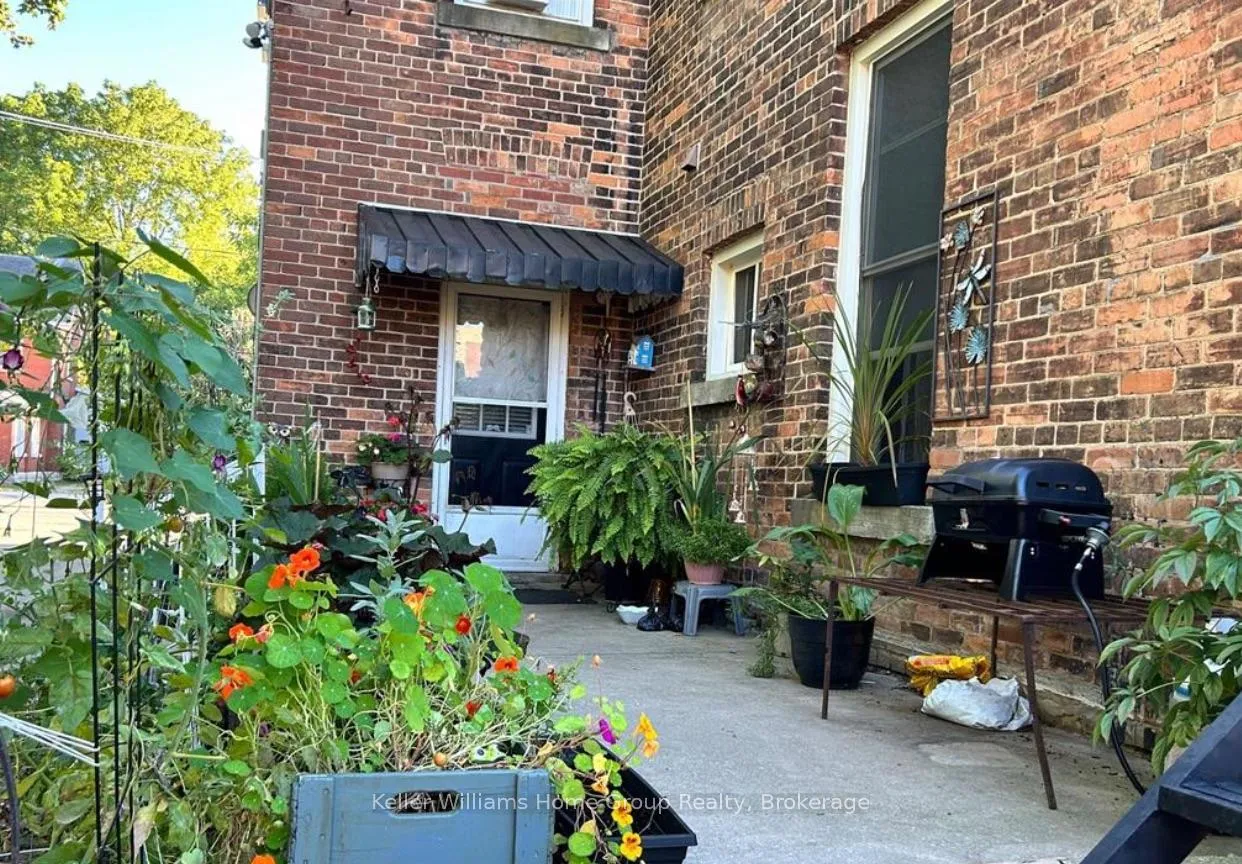 Photo 8 of 224 7th Street E, Owen Sound — HOMEH