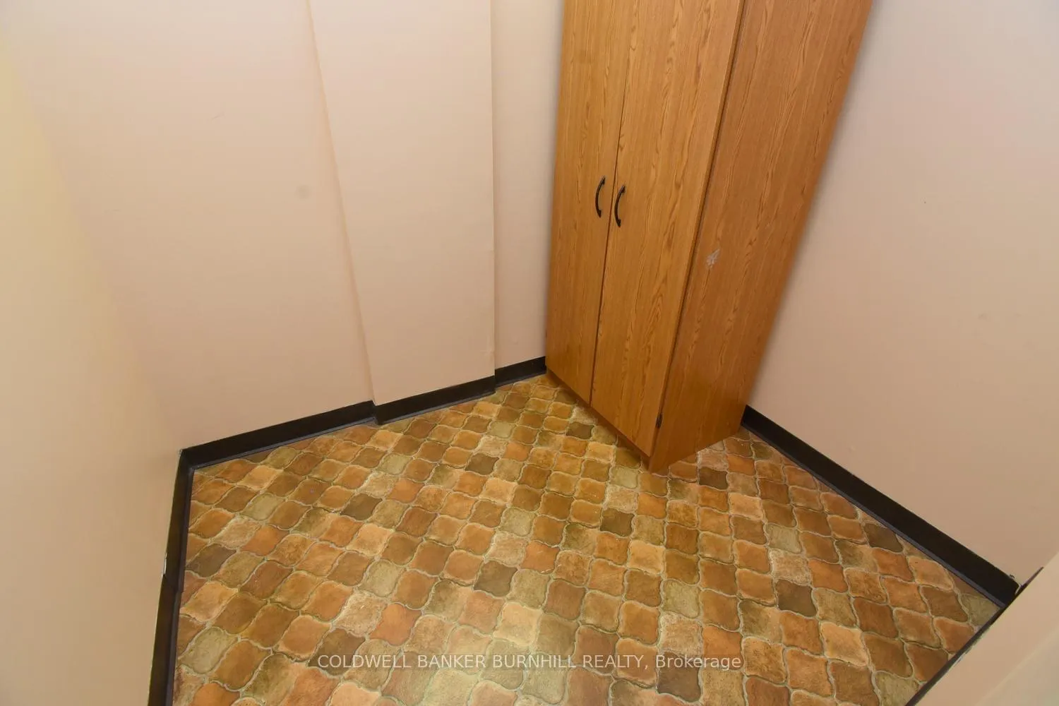 Photo 43 of Unit 1708, 5250 Lakeshore Road, Burlington, Appleby — HOMEH