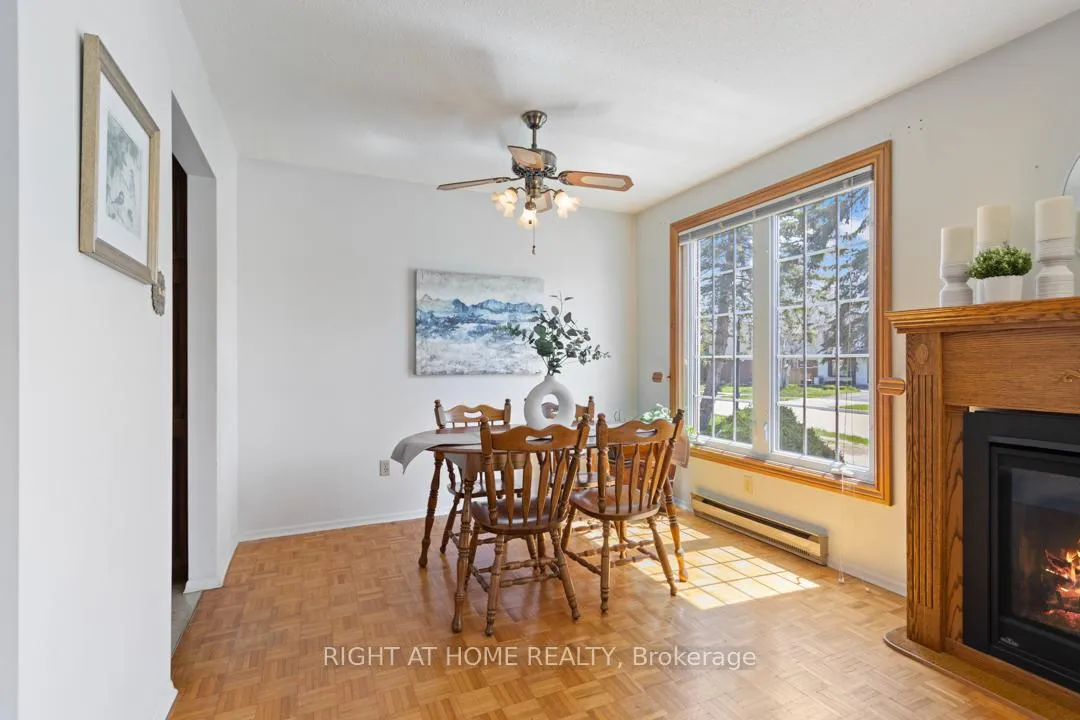 Photo 14 of 169 William Roe Boulevard, Newmarket, Central Newmarket — HOMEH