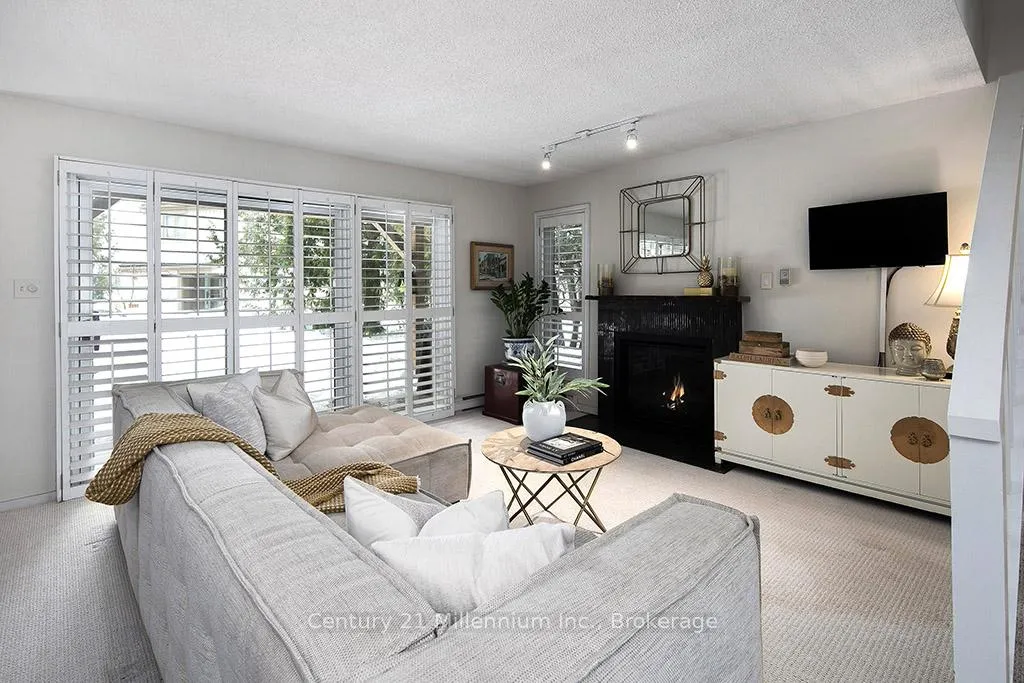 Photo 12 of 493 Oxbow Crescent, Collingwood — HOMEH