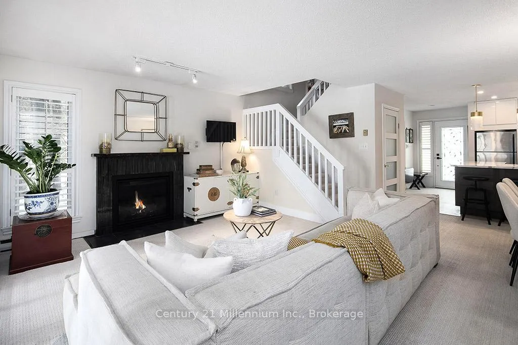 Photo 15 of 493 Oxbow Crescent, Collingwood — HOMEH