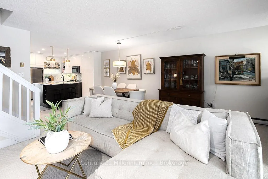 Photo 16 of 493 Oxbow Crescent, Collingwood — HOMEH