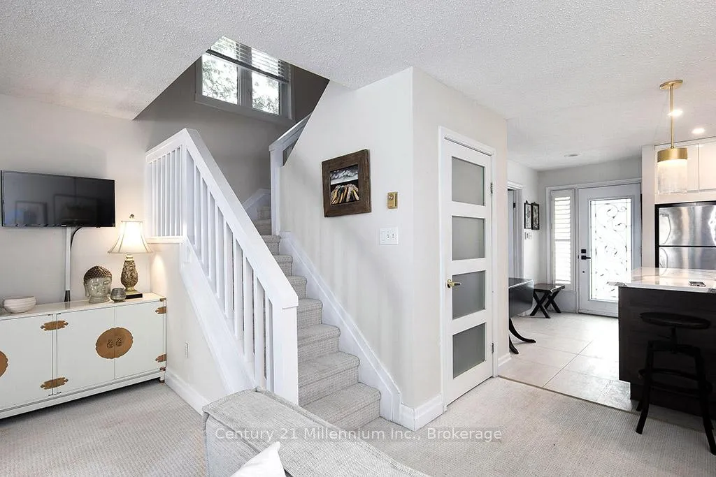 Photo 18 of 493 Oxbow Crescent, Collingwood — HOMEH