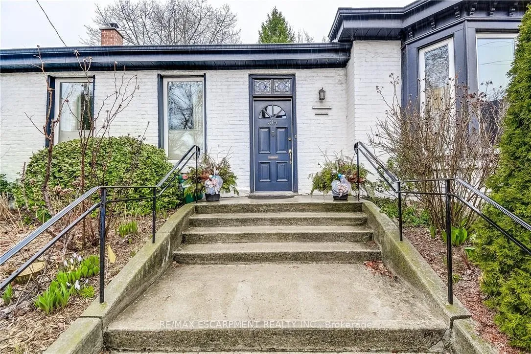 Photo 3 of 315 Aberdeen Street, Hamilton, Kirkendall — HOMEH