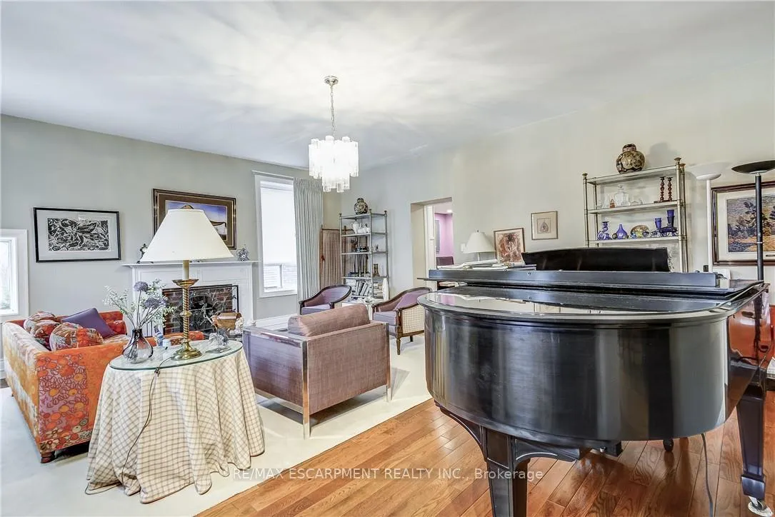 Photo 7 of 315 Aberdeen Street, Hamilton, Kirkendall — HOMEH
