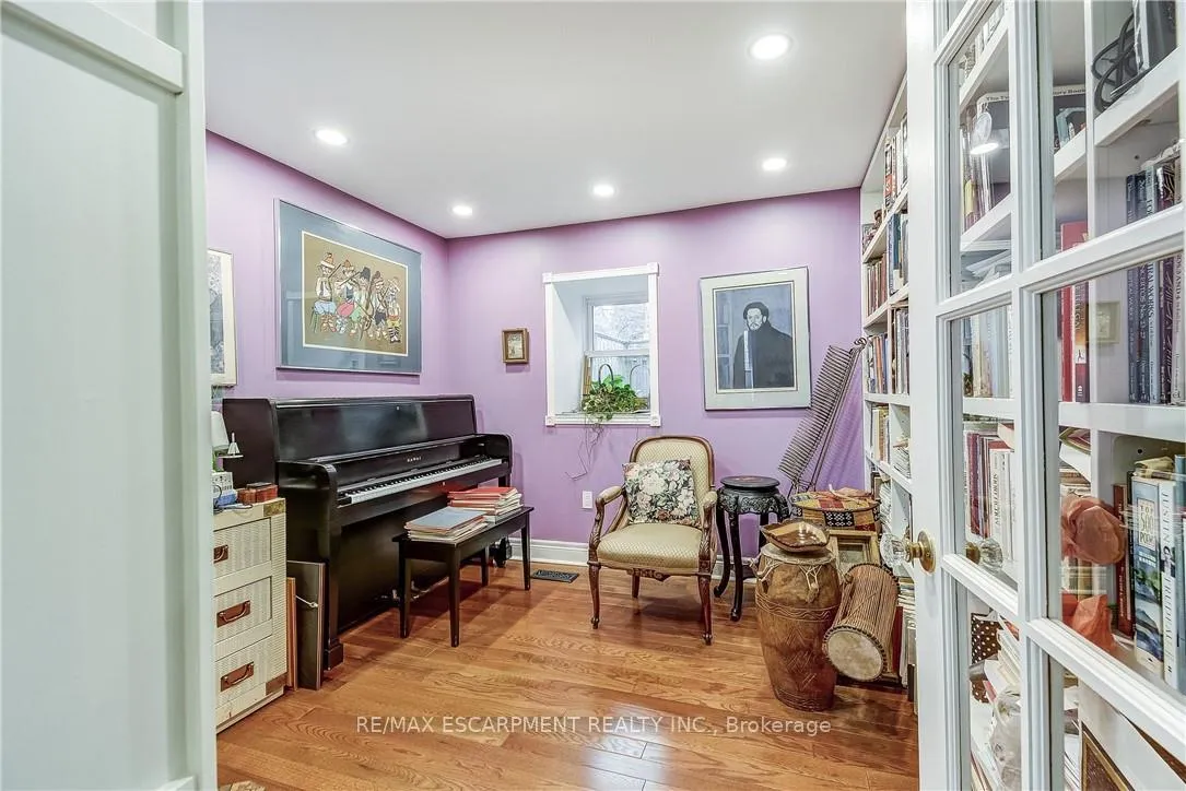 Photo 15 of 315 Aberdeen Street, Hamilton, Kirkendall — HOMEH