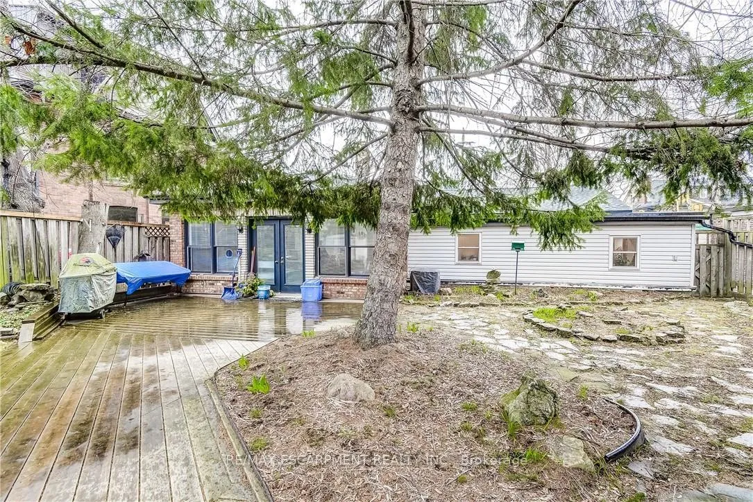 Photo 44 of 315 Aberdeen Street, Hamilton, Kirkendall — HOMEH