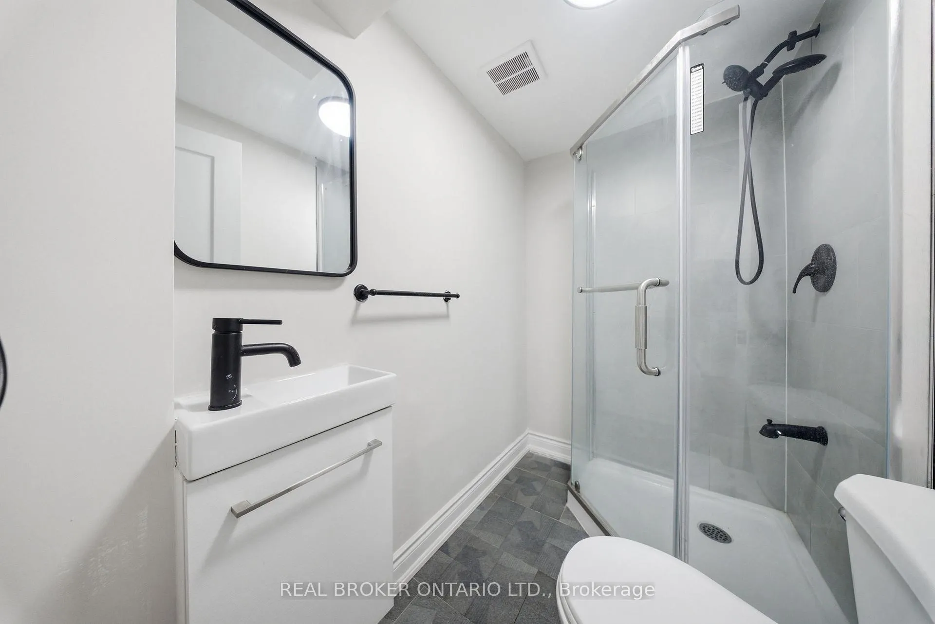 Photo 10 of 129 Durham Street, Port Colborne, East Village — HOMEH