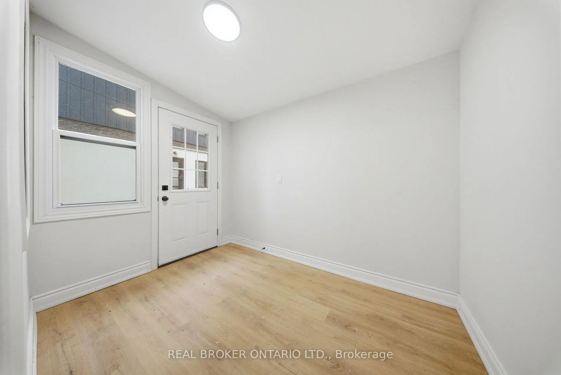 Photo 13 of 129 Durham Street, Port Colborne, East Village — HOMEH