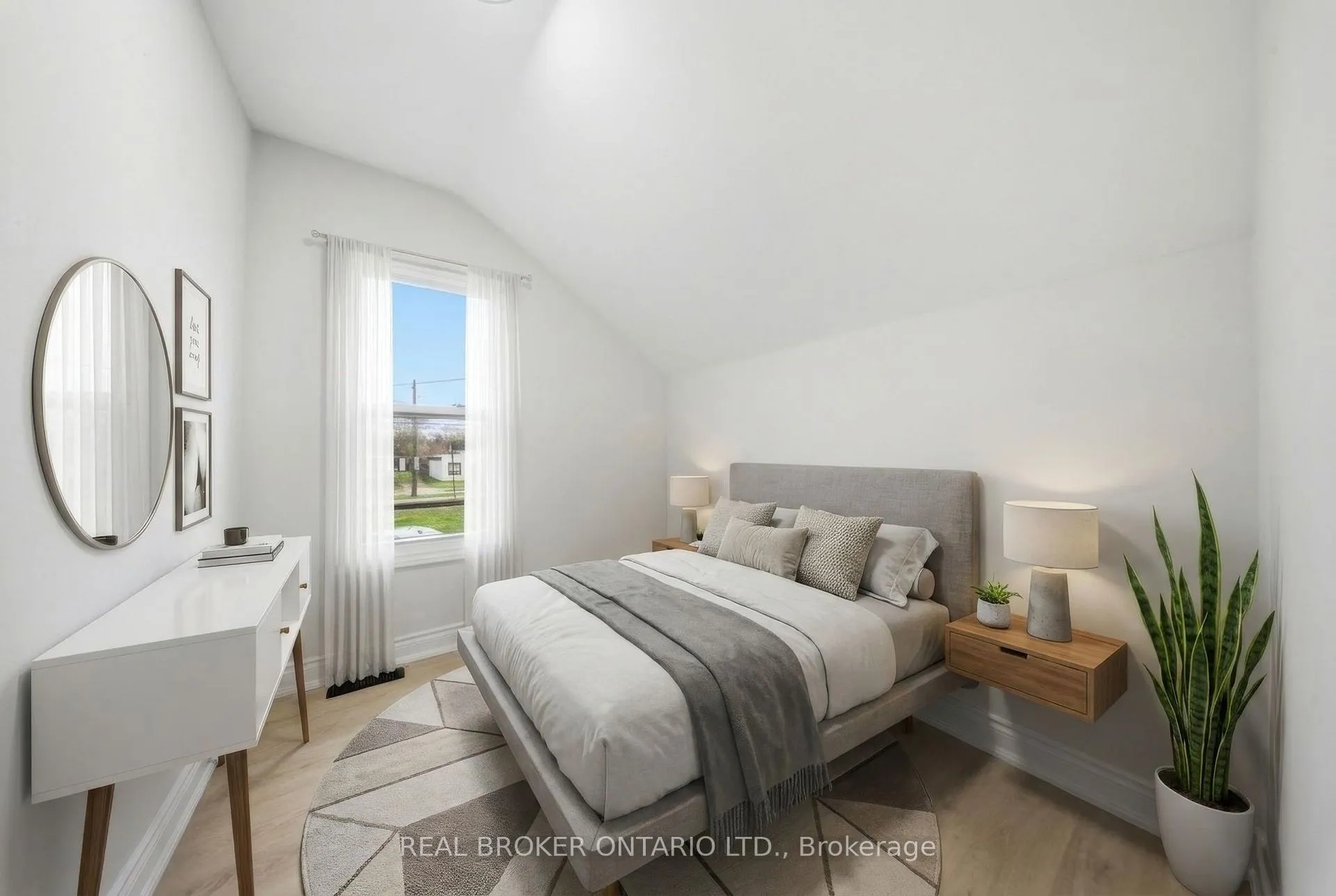Photo 22 of 129 Durham Street, Port Colborne, East Village — HOMEH