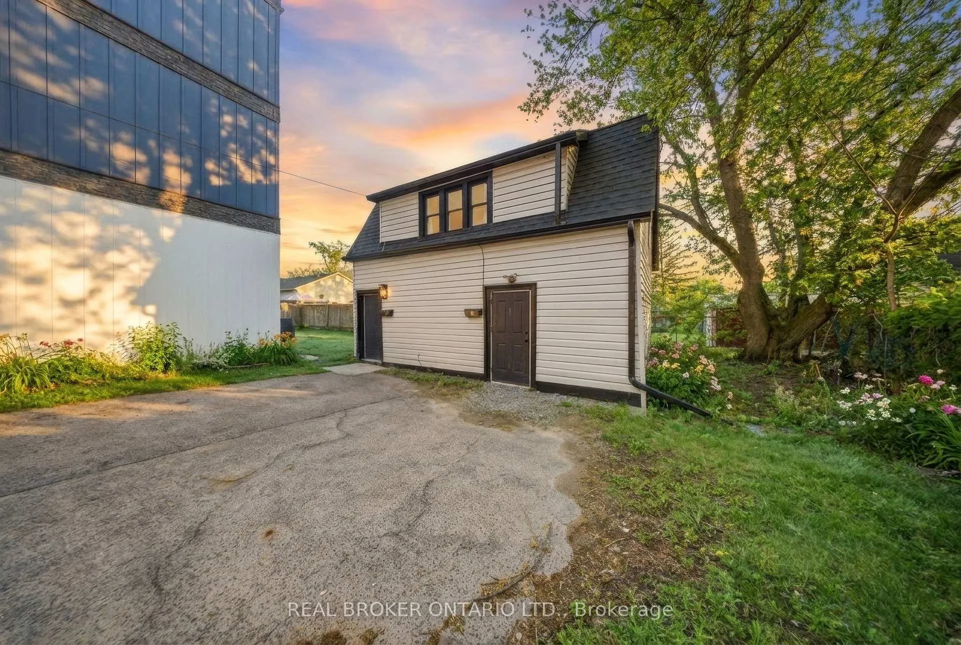Photo 24 of 129 Durham Street, Port Colborne, East Village — HOMEH