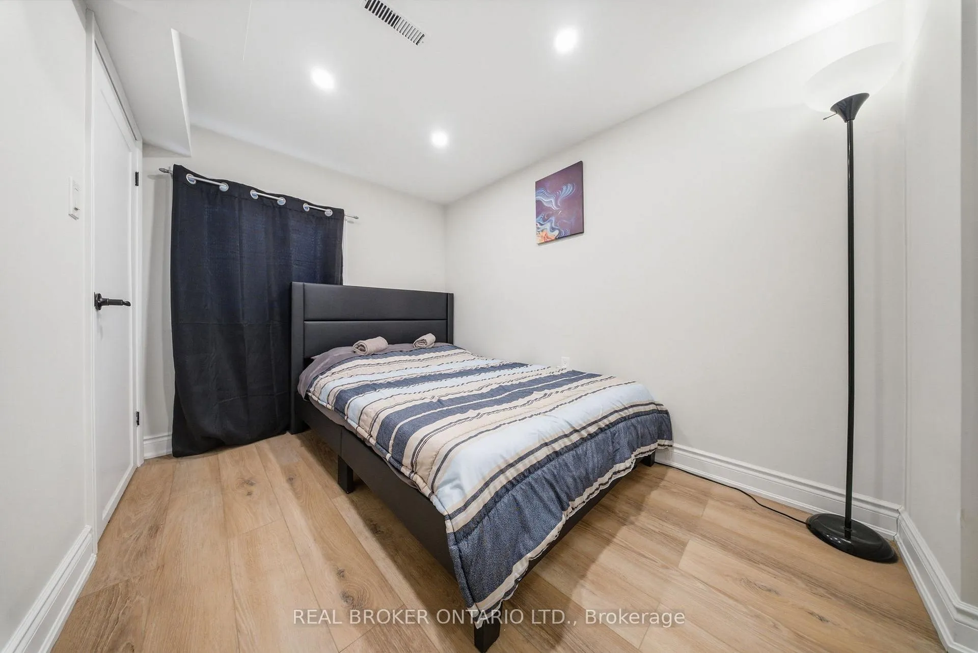 Photo 30 of 129 Durham Street, Port Colborne, East Village — HOMEH