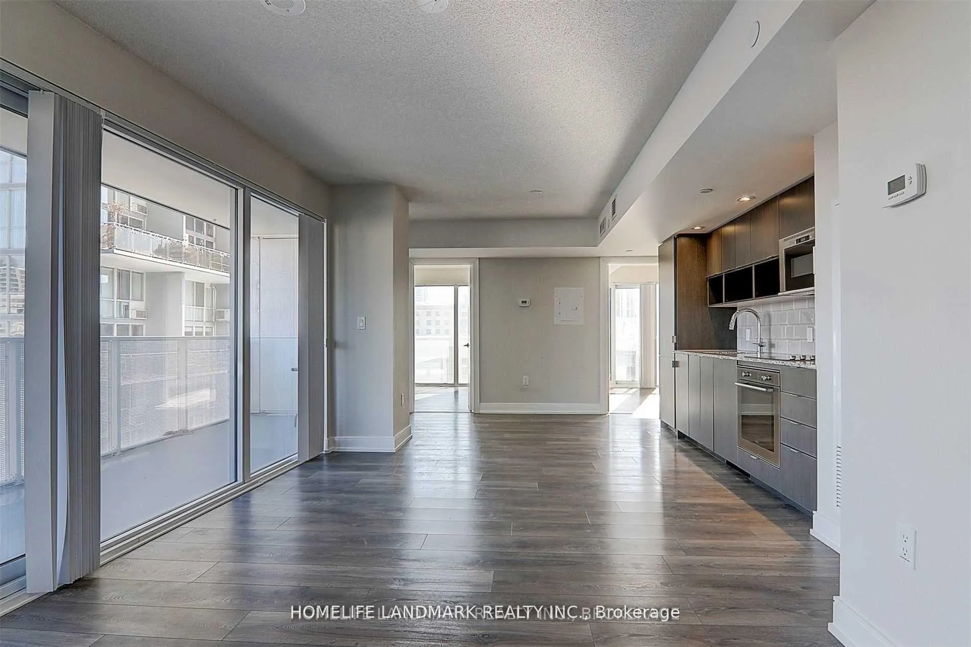 Photo 4 of Unit 708, 89 Mcgill Street, Toronto, Church-Yonge Corridor — HOMEH