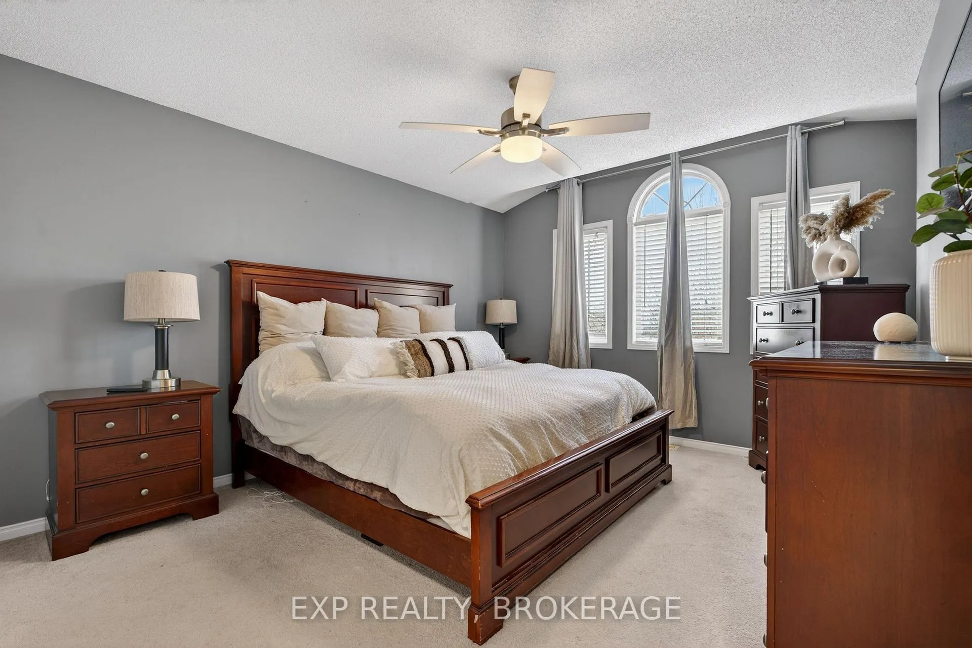 Photo 18 of 584 Freeman Crescent, Kingston, Kingston East (Incl Barret Crt) — HOMEH