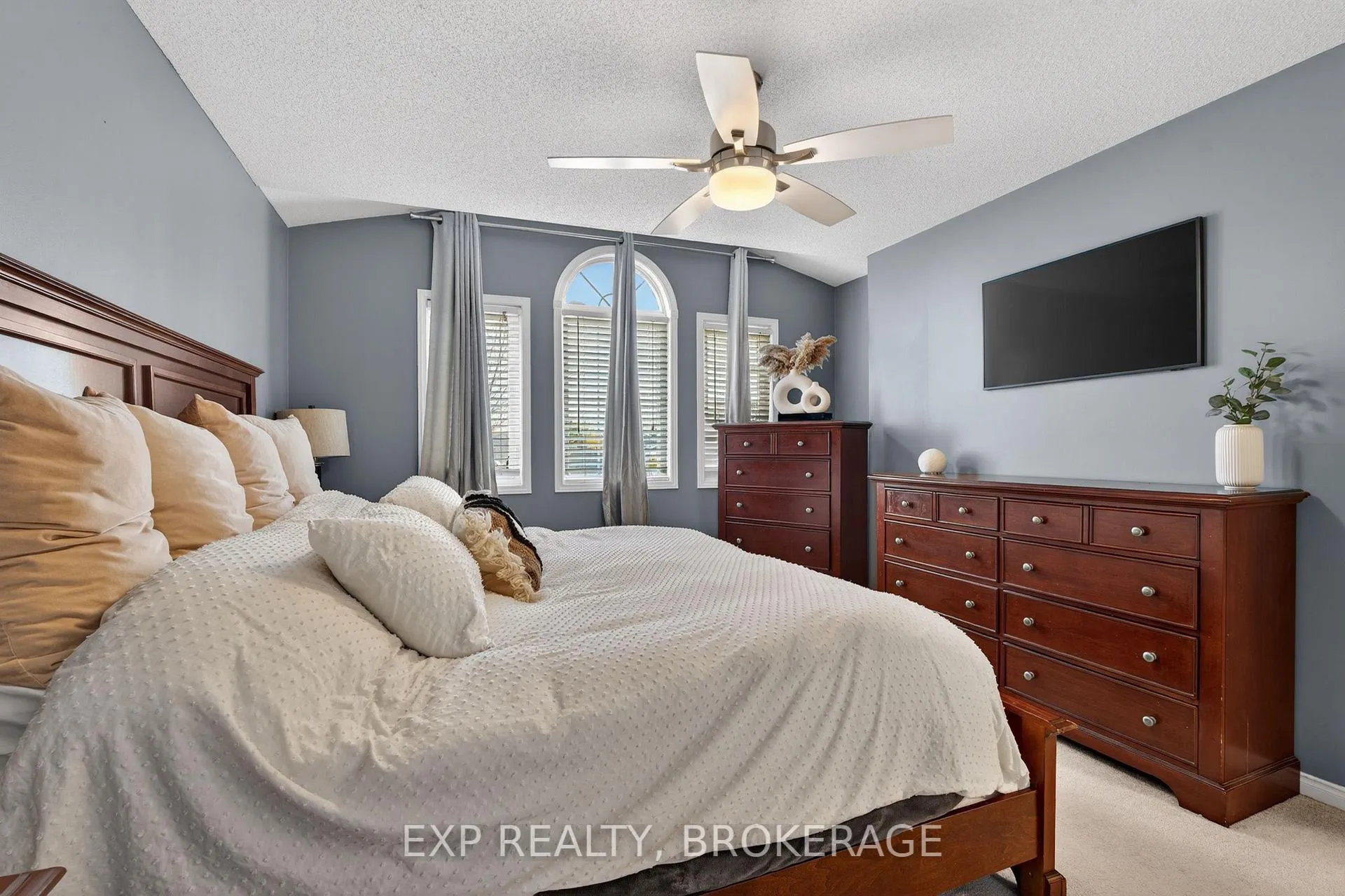 Photo 19 of 584 Freeman Crescent, Kingston, Kingston East (Incl Barret Crt) — HOMEH