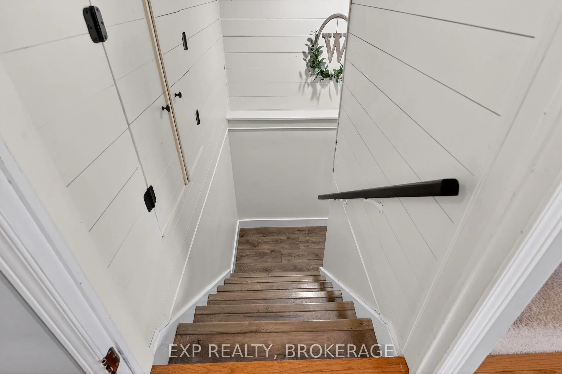 Photo 26 of 584 Freeman Crescent, Kingston, Kingston East (Incl Barret Crt) — HOMEH
