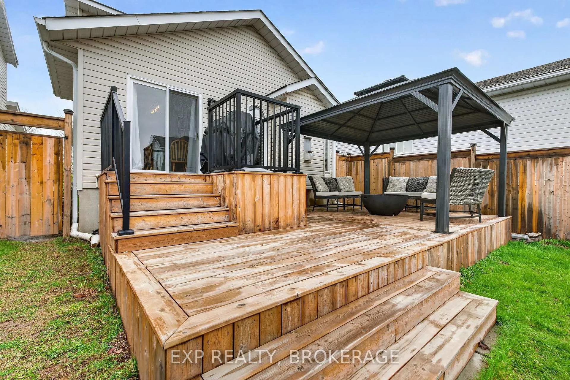 Photo 37 of 584 Freeman Crescent, Kingston, Kingston East (Incl Barret Crt) — HOMEH