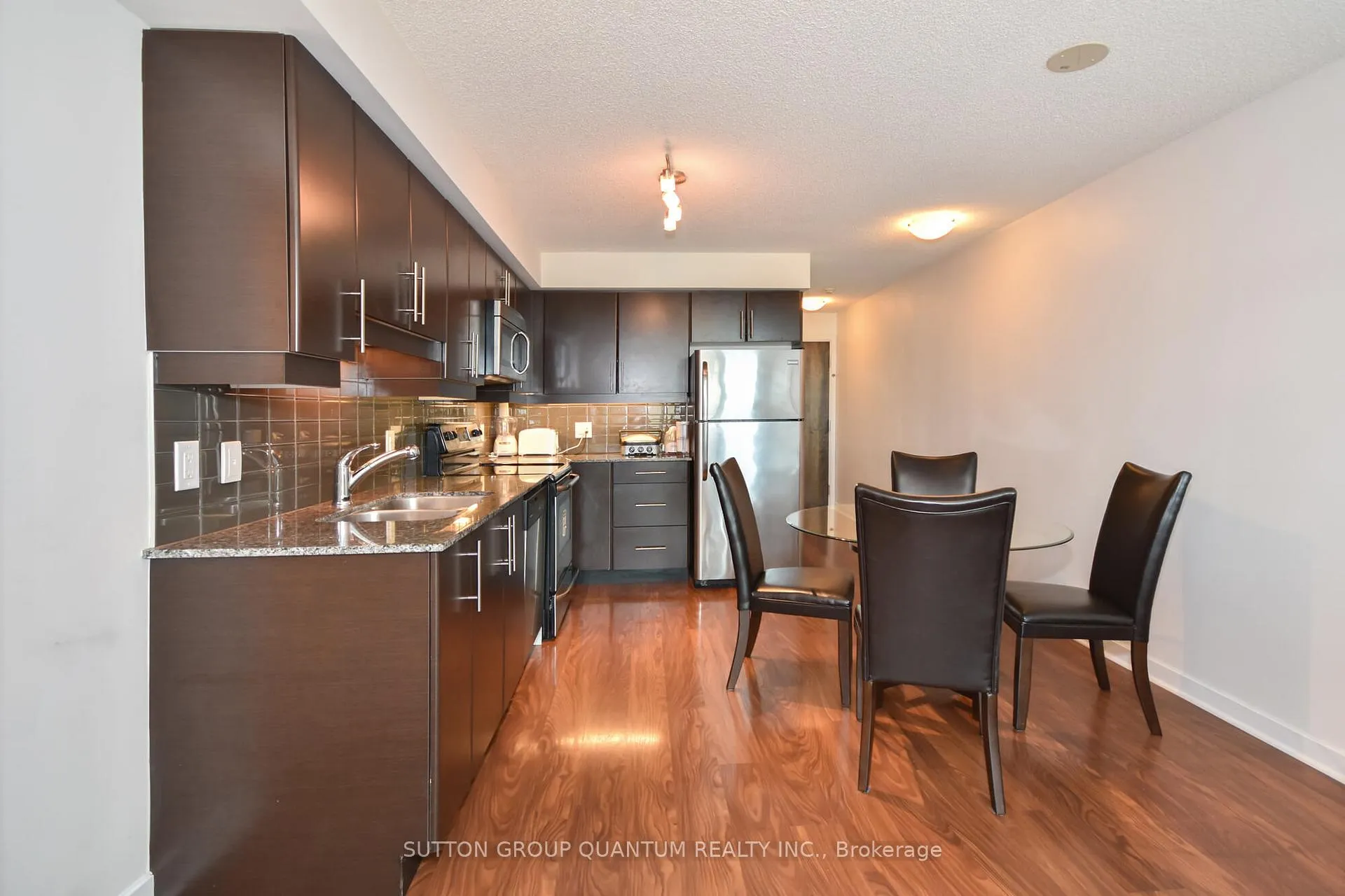 Photo 4 of Unit 911, 33 Bay Street, Toronto, Waterfront Communities — HOMEH