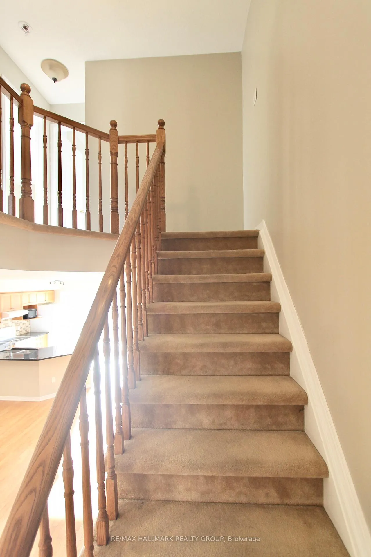Photo 11 of 55 Maxton Private, Ottawa, Beacon Hill South — HOMEH