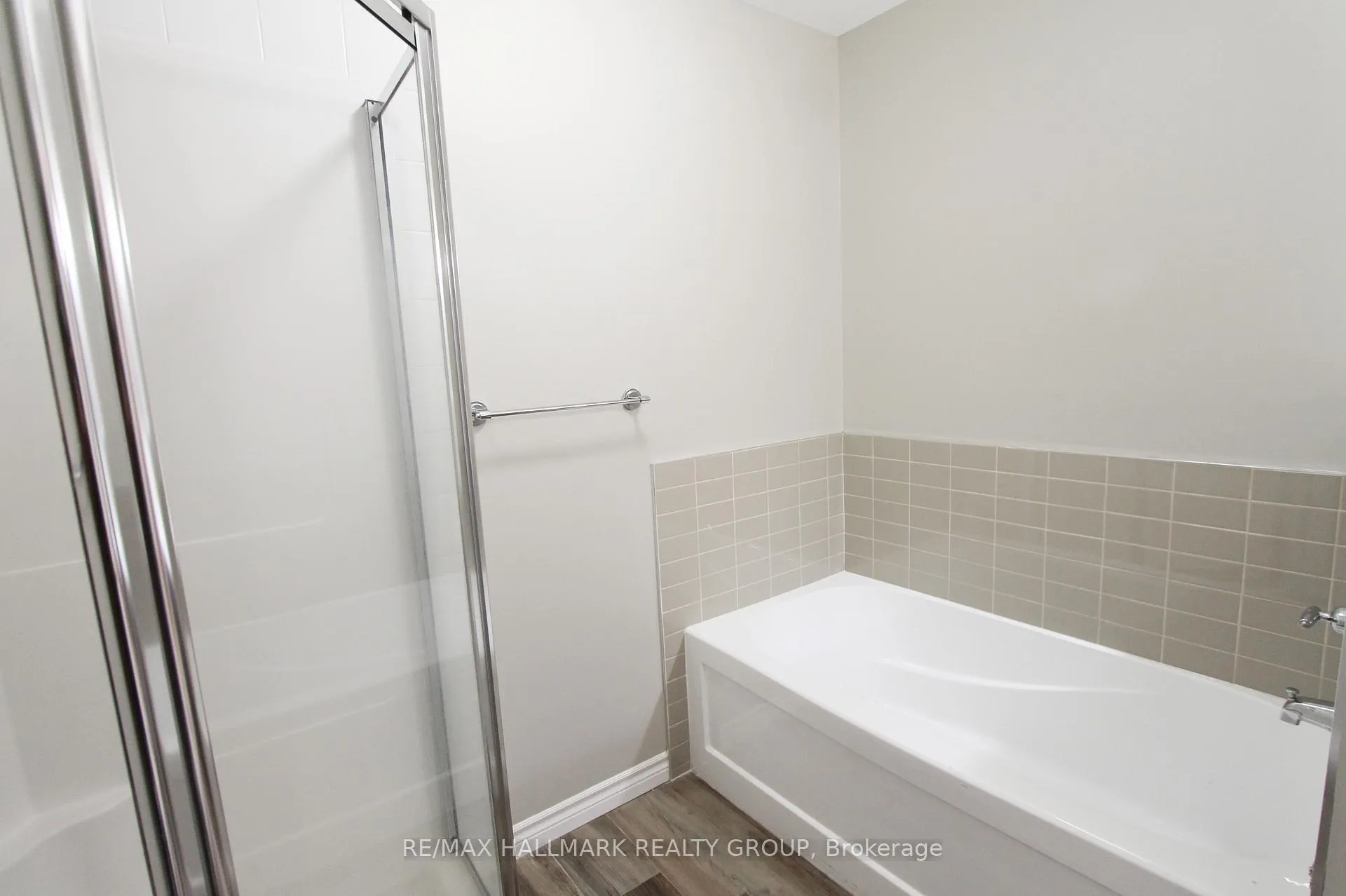 Photo 18 of 55 Maxton Private, Ottawa, Beacon Hill South — HOMEH
