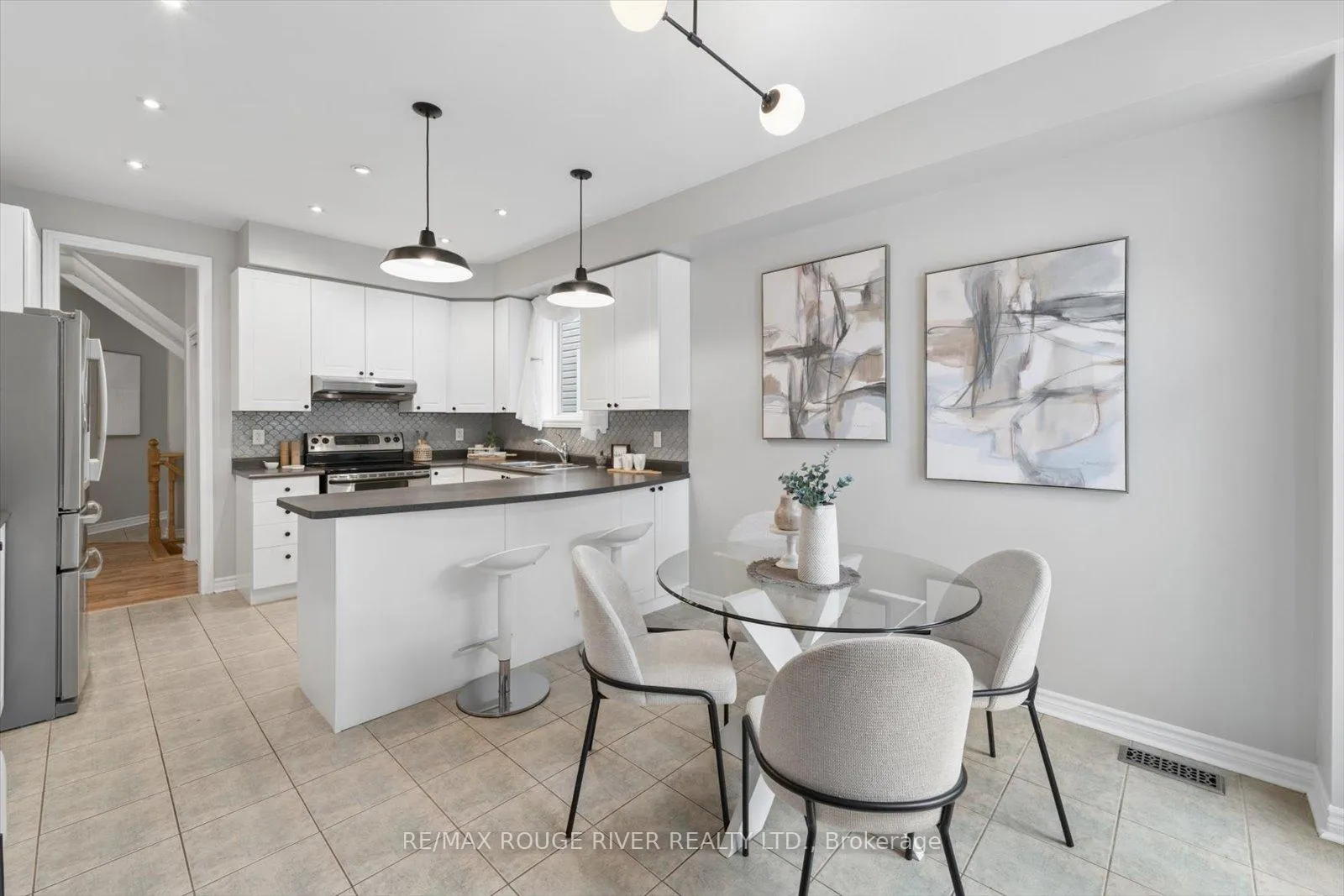 Photo 9 of 169 Wilshire Drive, Whitby, Brooklin — HOMEH