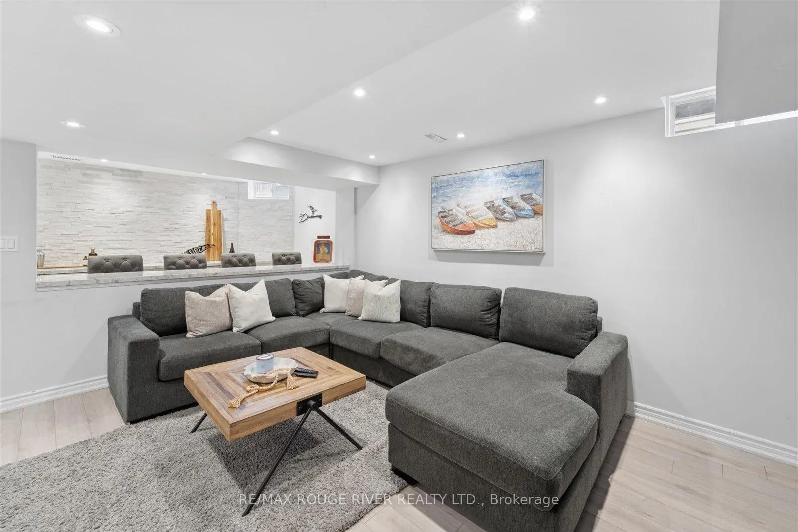 Photo 35 of 169 Wilshire Drive, Whitby, Brooklin — HOMEH