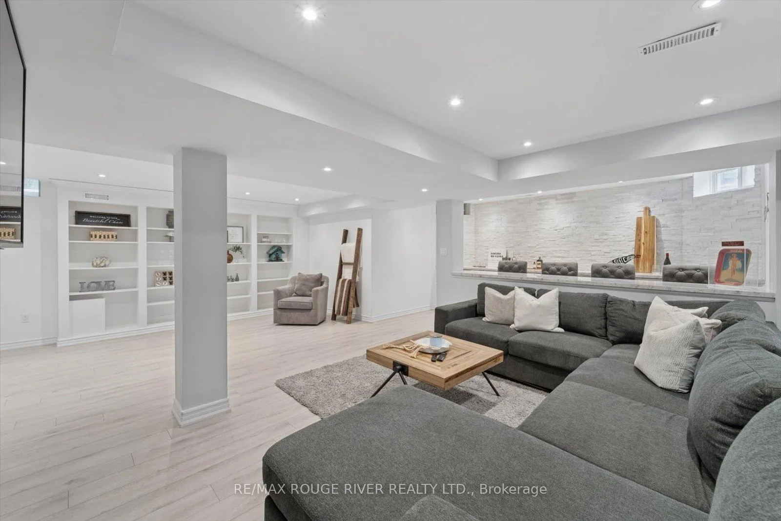 Photo 36 of 169 Wilshire Drive, Whitby, Brooklin — HOMEH