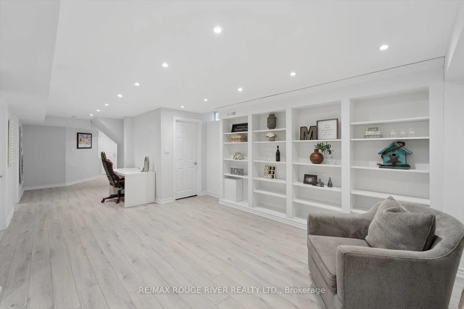 Photo 40 of 169 Wilshire Drive, Whitby, Brooklin — HOMEH