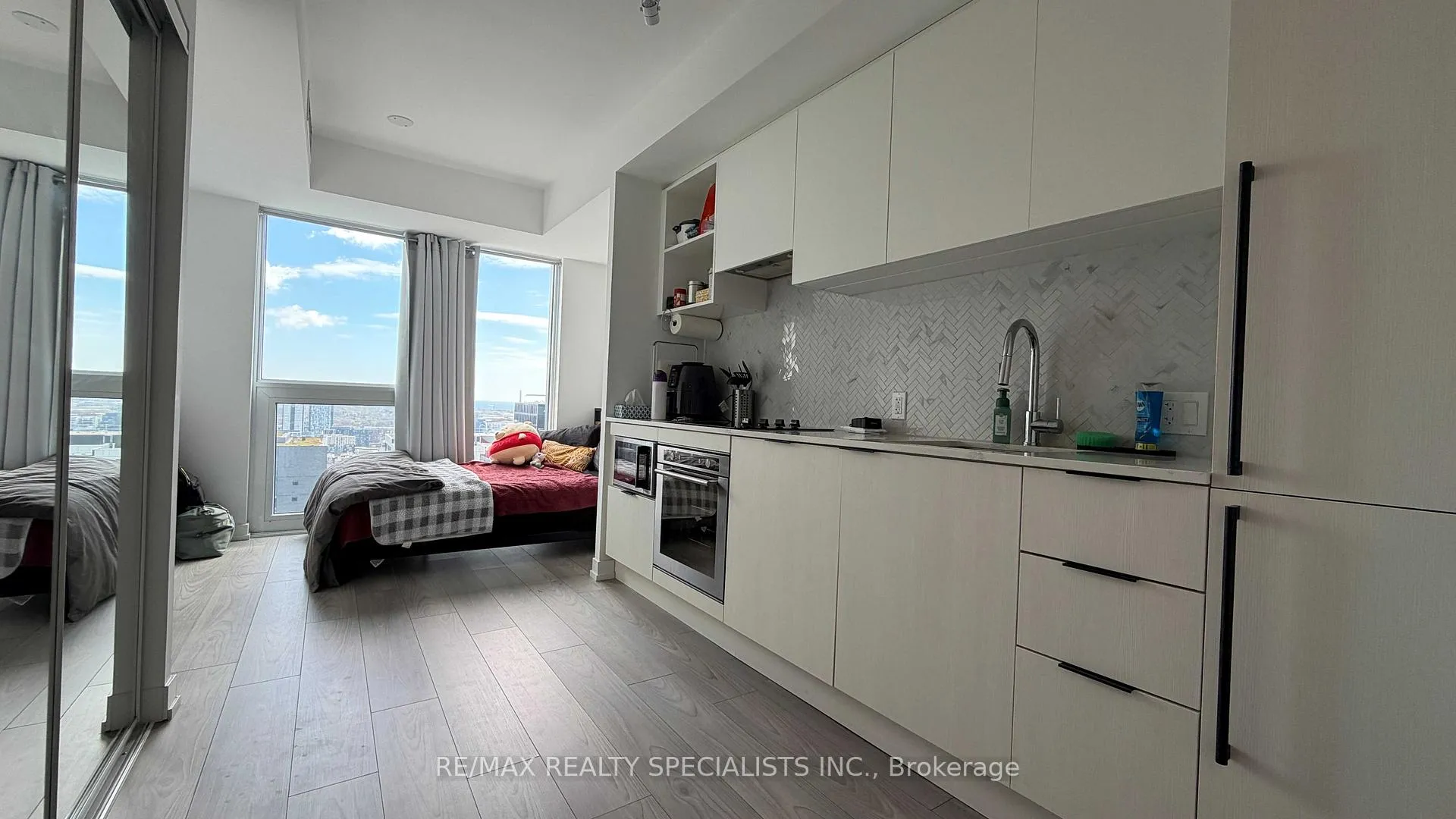 Photo 2 of Unit 4118, 82 Dalhousie Street, Toronto, Church-Yonge Corridor — HOMEH