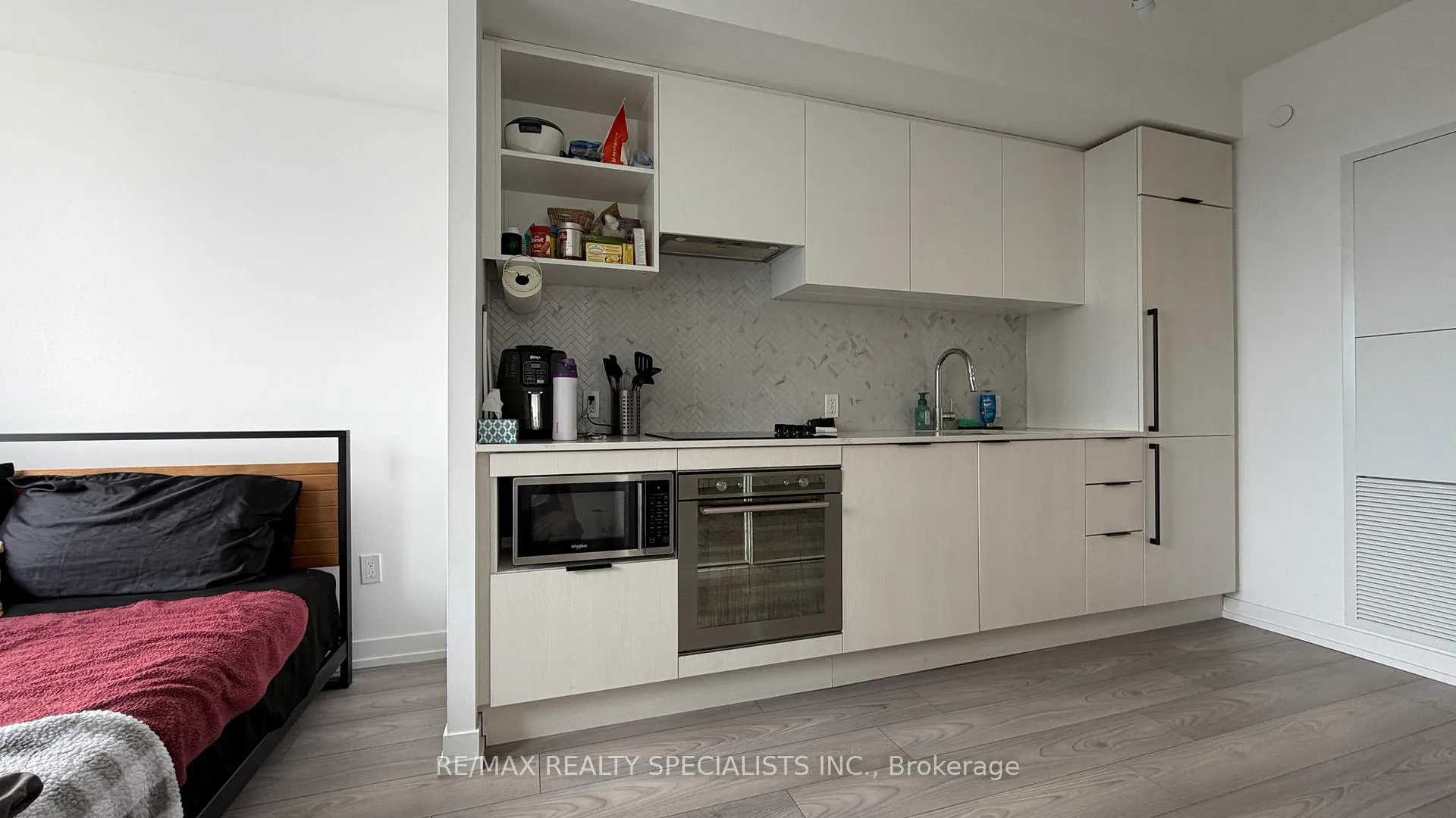 Photo 4 of Unit 4118, 82 Dalhousie Street, Toronto, Church-Yonge Corridor — HOMEH