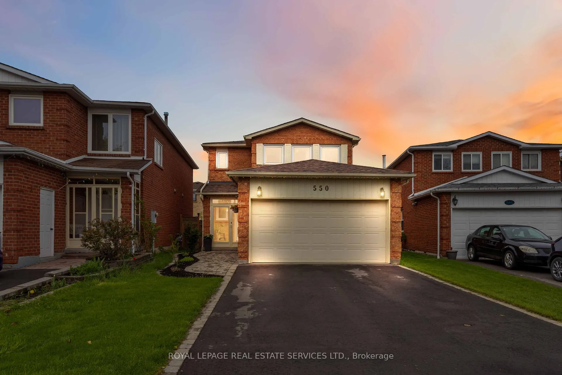 Front of 550 Petawawa Crescent