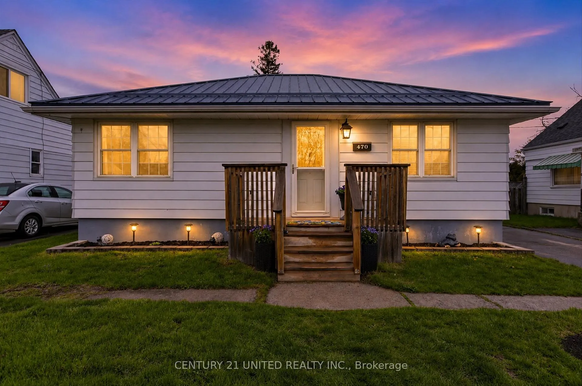 Front of 470 O'Connell Road