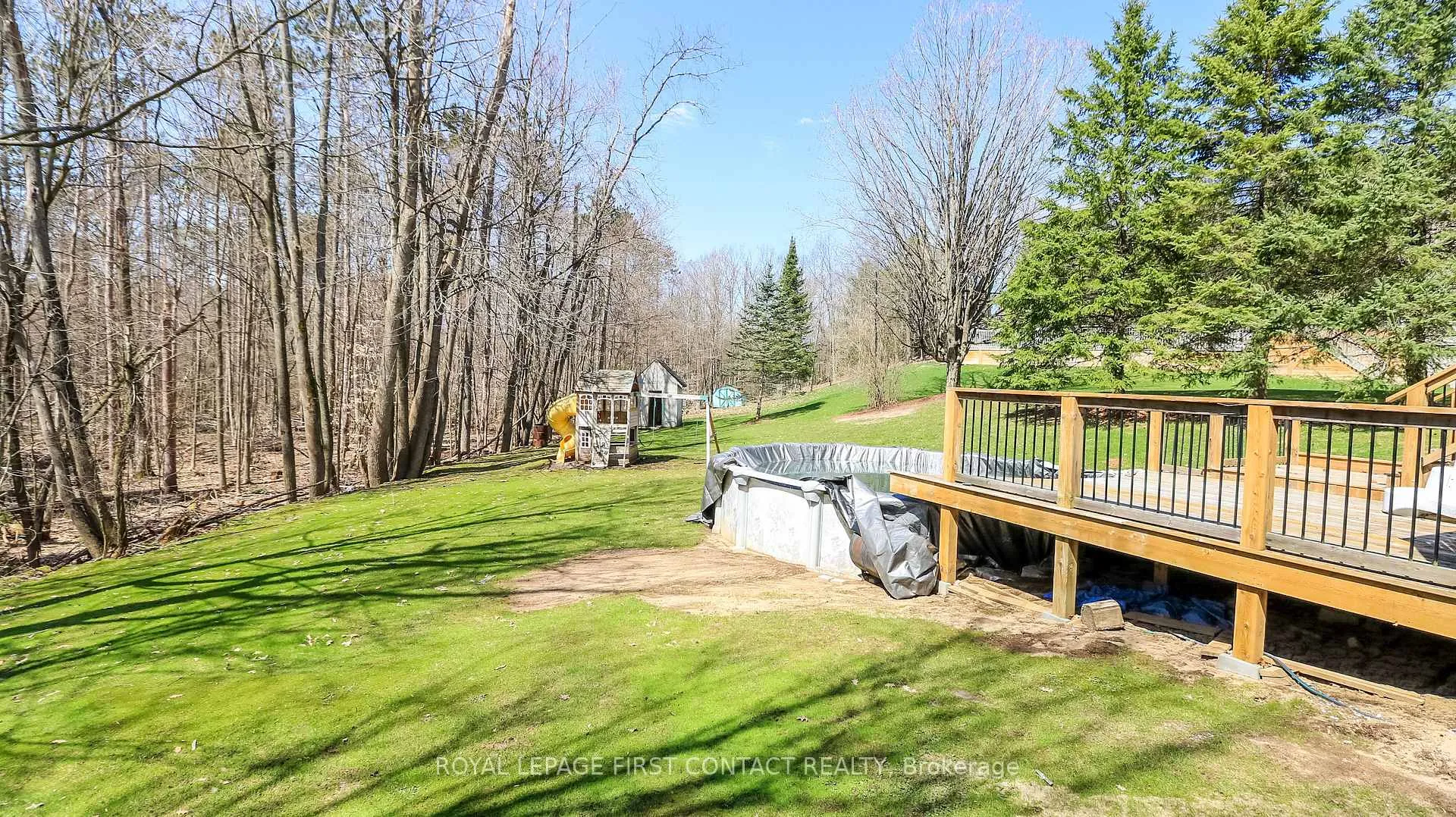 Photo 13 of 602 Scarlett Line, Springwater, Rural Springwater — HOMEH