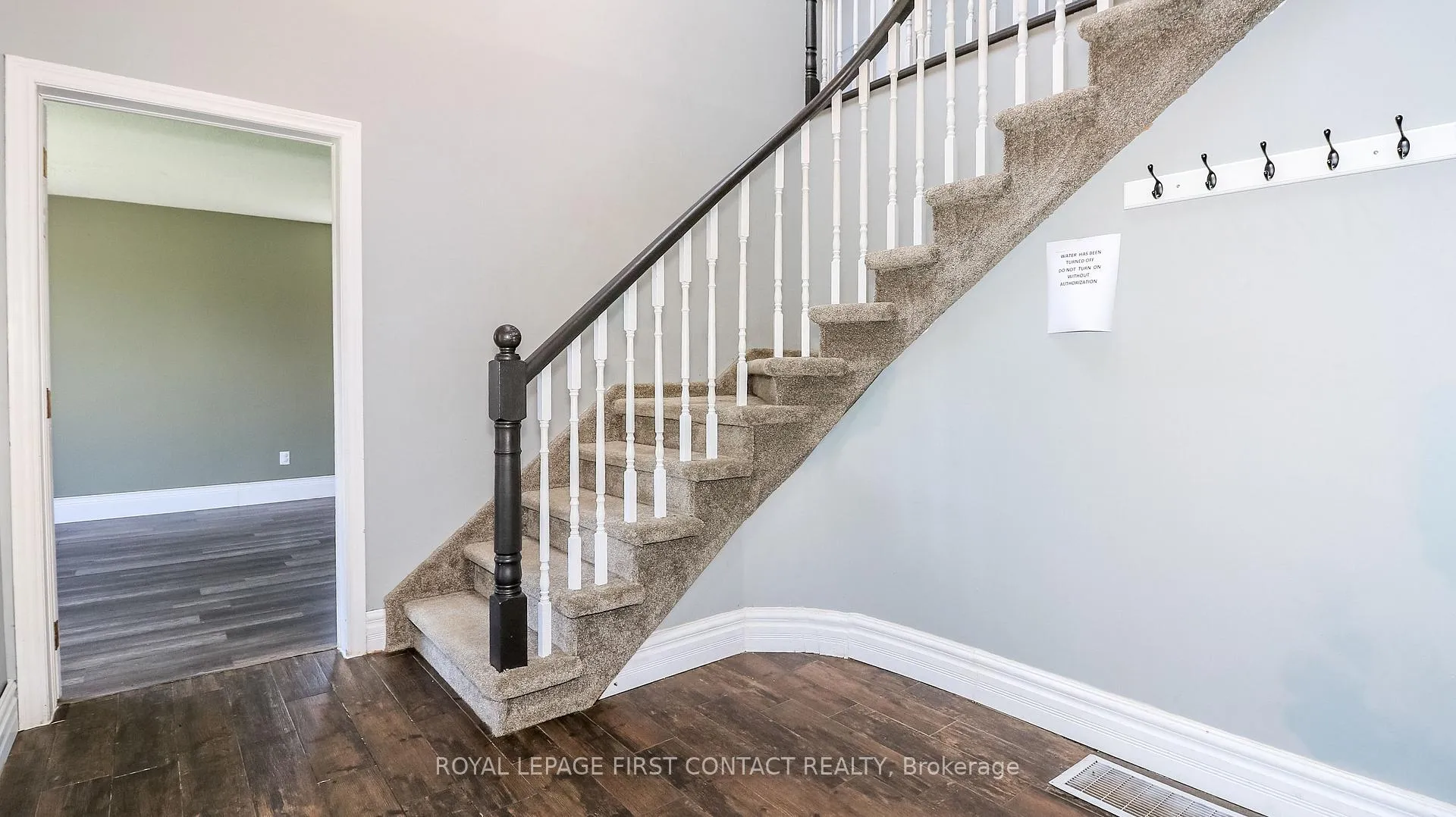 Photo 23 of 602 Scarlett Line, Springwater, Rural Springwater — HOMEH