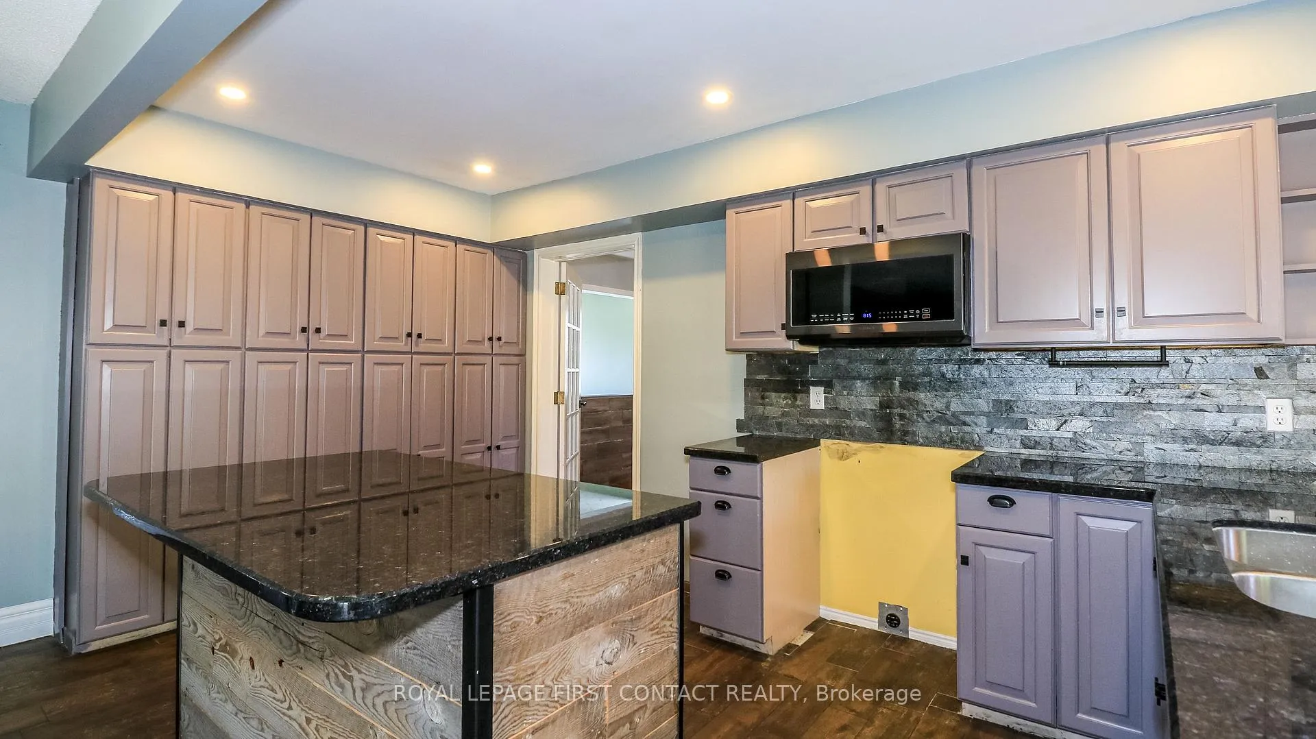 Photo 38 of 602 Scarlett Line, Springwater, Rural Springwater — HOMEH