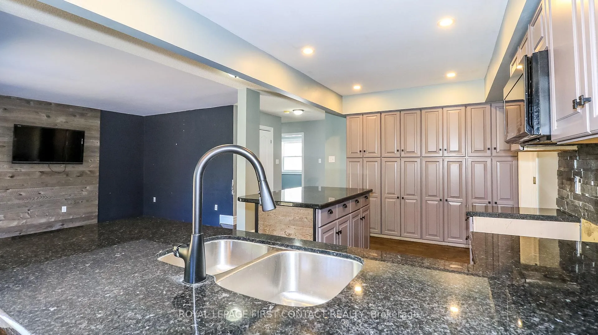 Photo 42 of 602 Scarlett Line, Springwater, Rural Springwater — HOMEH