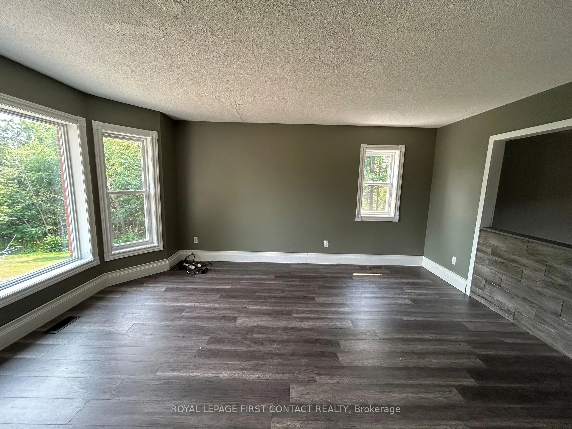 Photo 26 of 602 Scarlett Line, Springwater, Rural Springwater — HOMEH