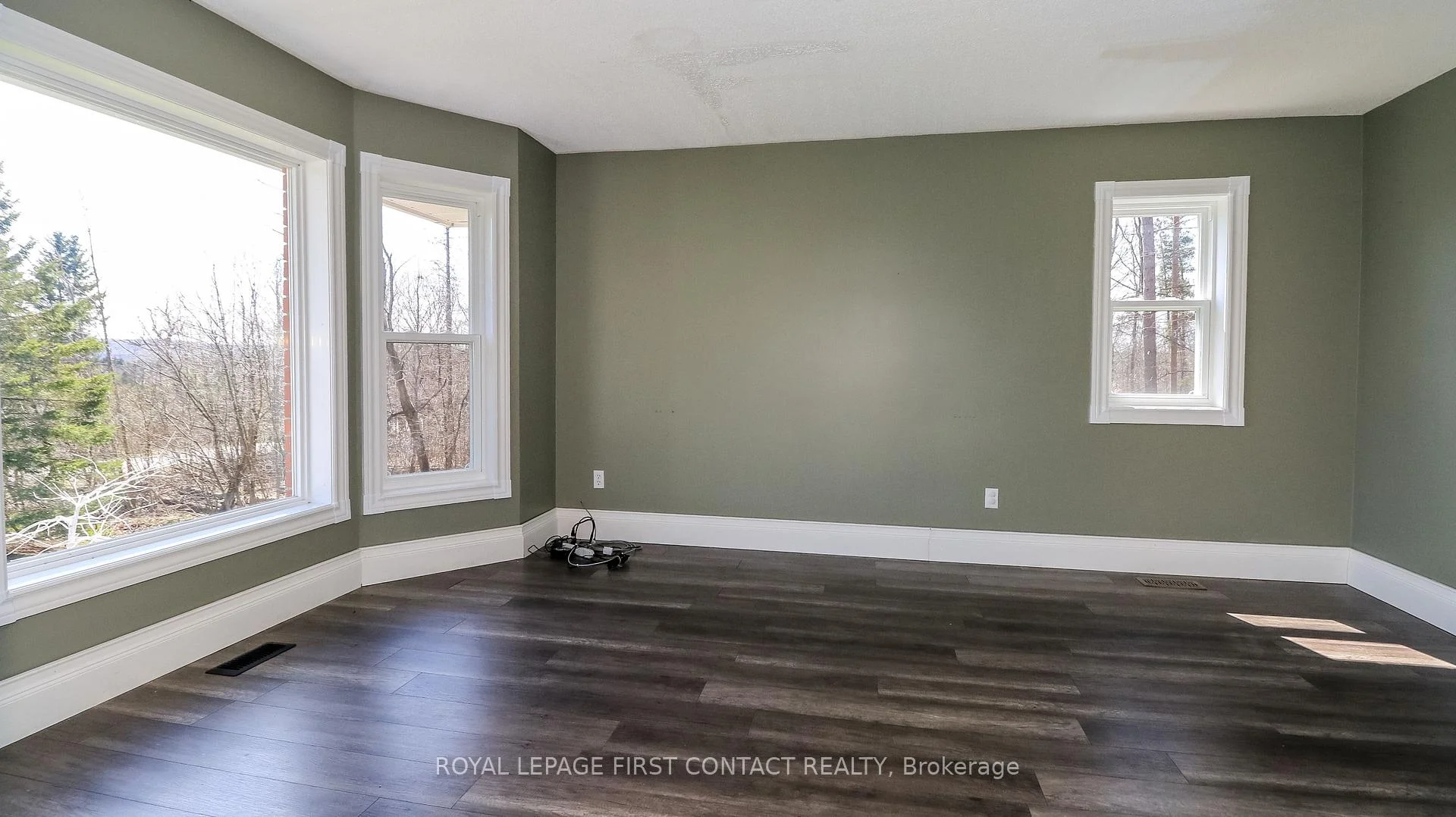 Photo 28 of 602 Scarlett Line, Springwater, Rural Springwater — HOMEH