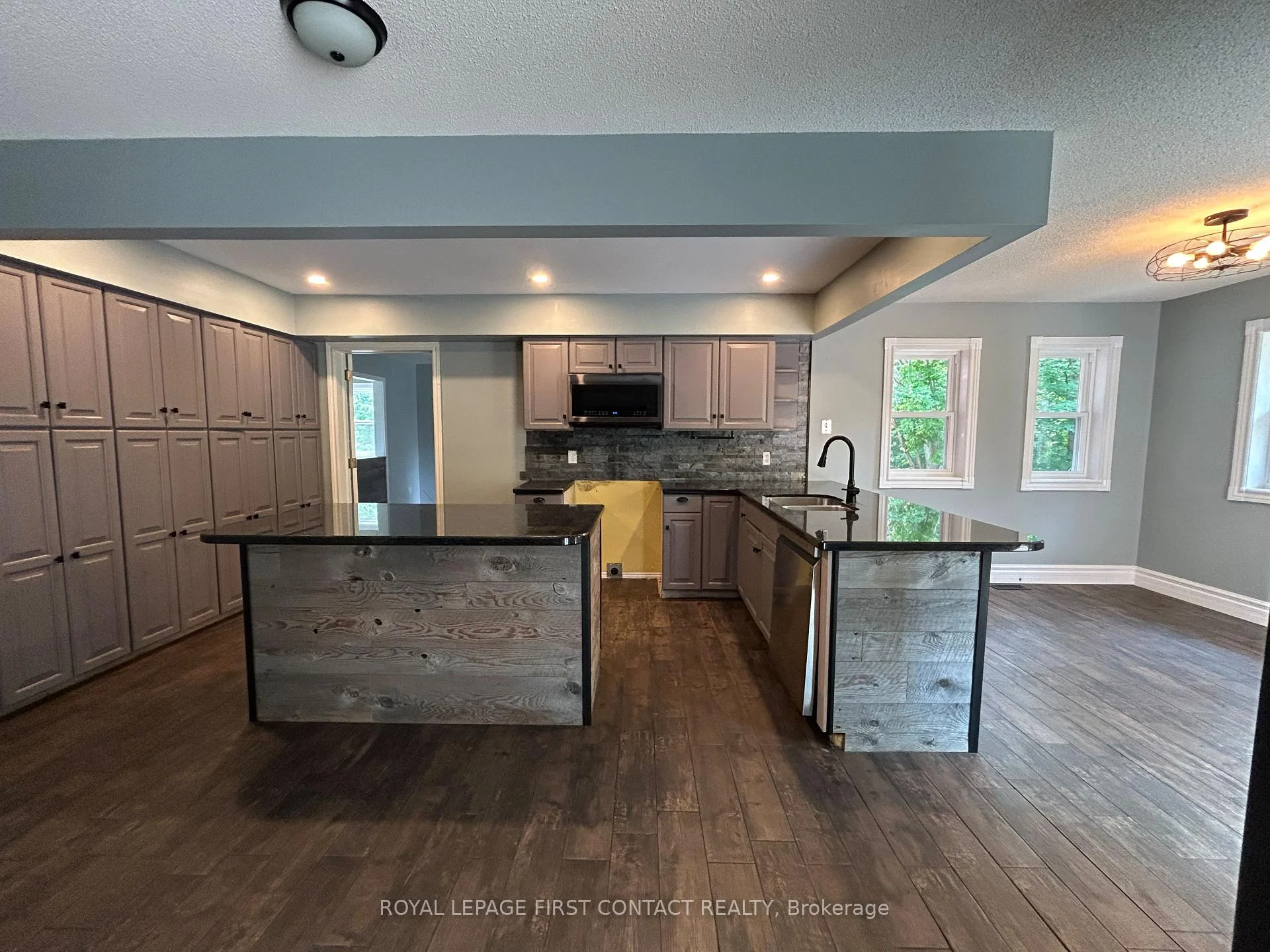 Photo 39 of 602 Scarlett Line, Springwater, Rural Springwater — HOMEH