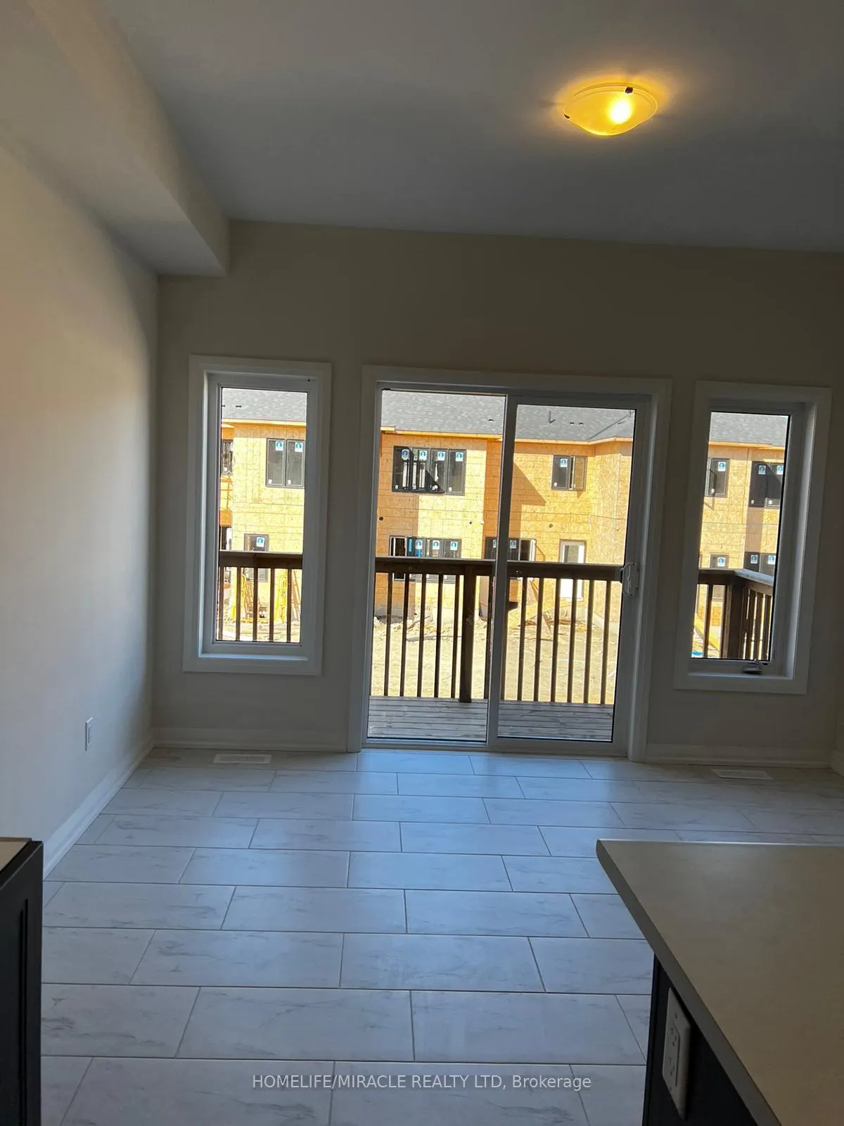 Photo 5 of 13 Federica Crescent, Wasaga Beach — HOMEH