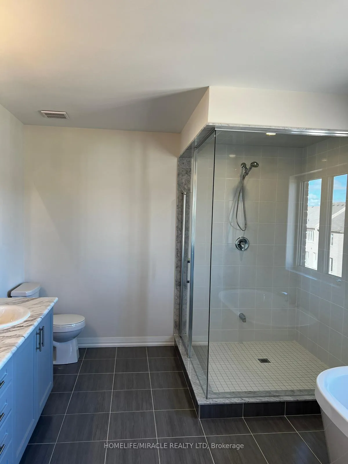 Photo 13 of 13 Federica Crescent, Wasaga Beach — HOMEH